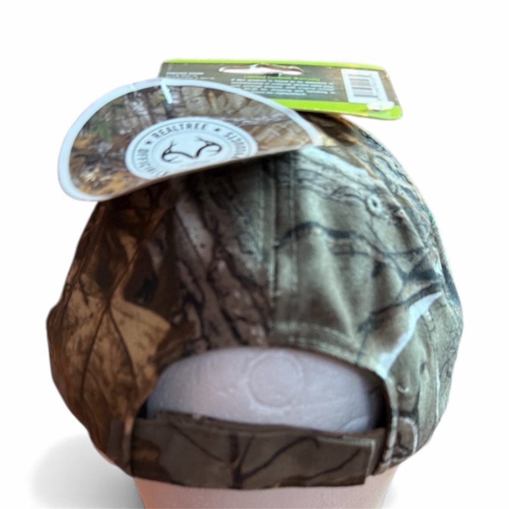 Realtree Camouflage Outdoor Powercap/hat with 4 LEDs - Picture 3 of 5